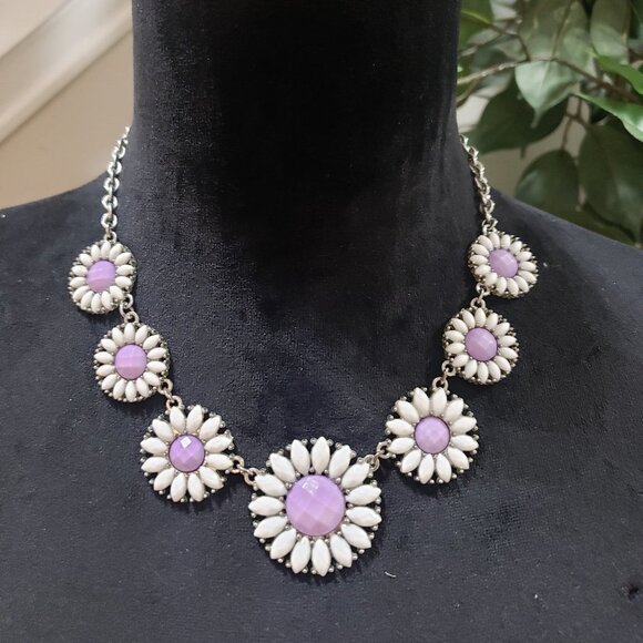 C Jewelry - Women's Charming Charlie White & Purple Sun flower Daisy Statement Lobster Clasp